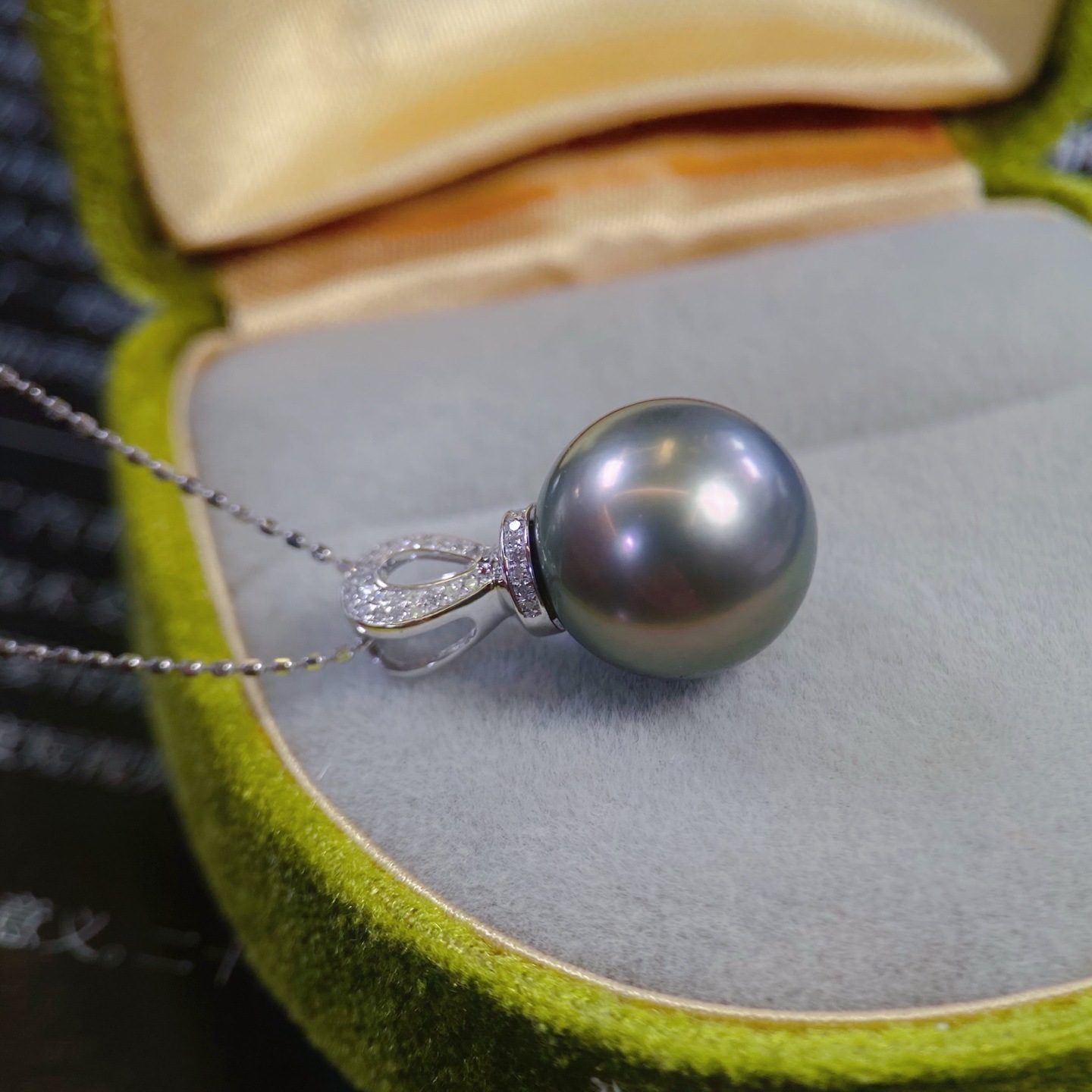 Platinum Pt900 Accessories Water Drop Pendant Diamond D0.08Ct Picture Beads 12-13mm Without Bead Chain