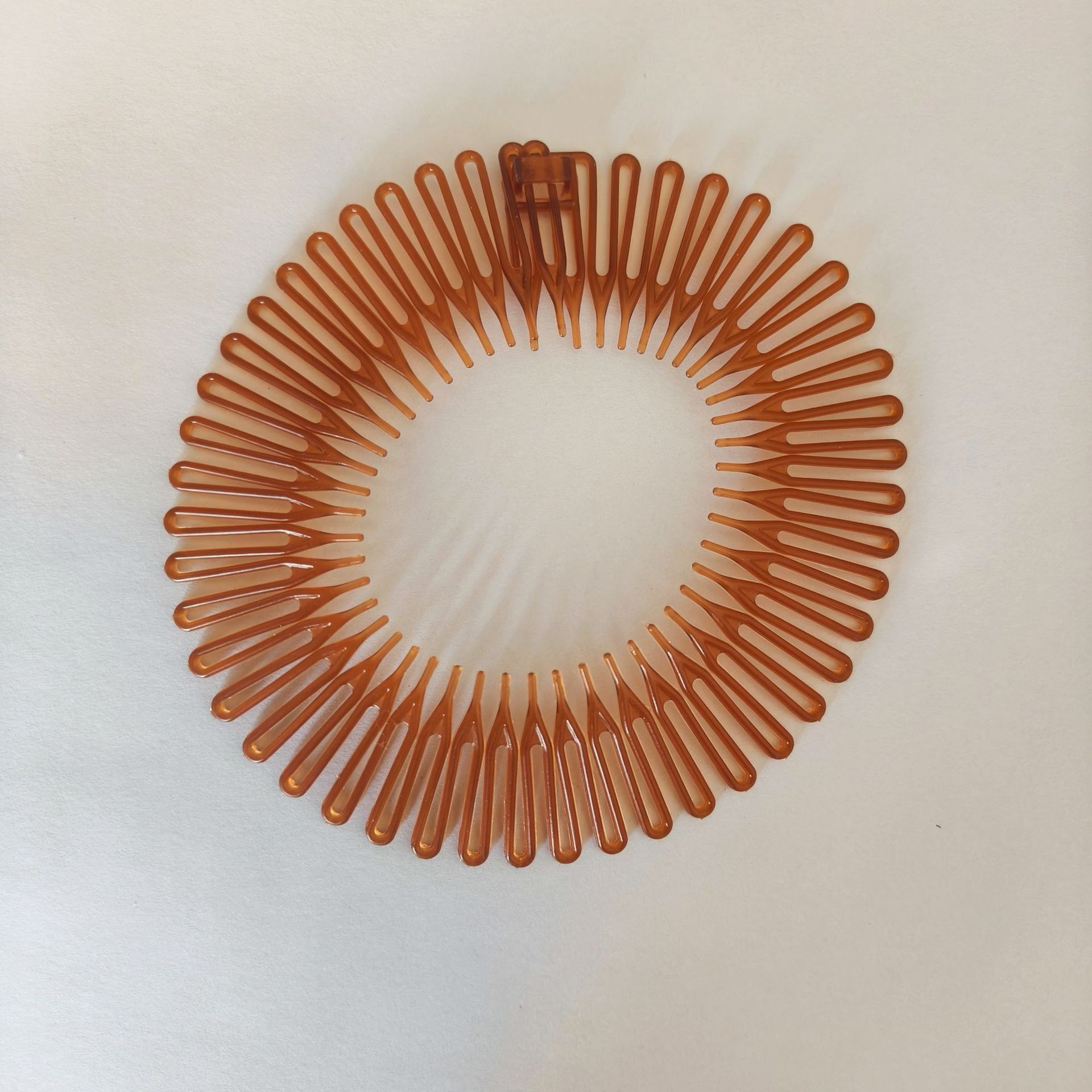 Cross-border cute rice powder comb simple spring comb wig comb comb comb plastic fat comb flow sea soft comb broken hair artifact