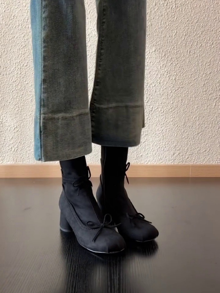 Sheepskin Version ~ Retro Ballet Style Thick Heel Slim Boots for Women 2025 Design Slimming Look Thick Heel Round Toe Versatile Short Boots