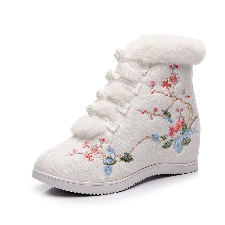(ten Miles Plum Blossom) Winter Velvet Han Dynasty Shoes Ethnic Style Embroidered Shoes Fur Mouth Ancient Style Women's Boots Inner Heightening Short Boots