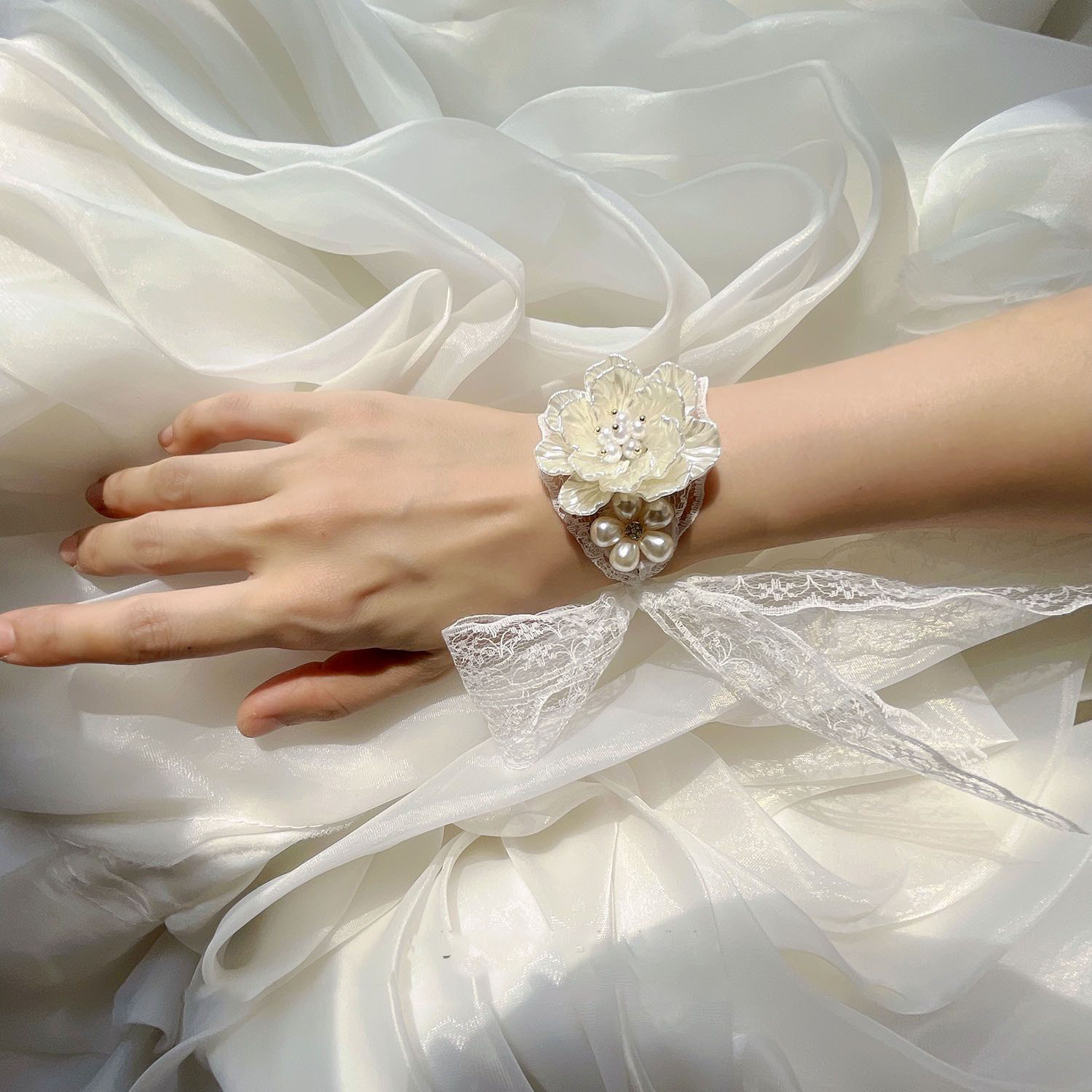 Bridesmaid Wrist Flower Wedding Bride Super Fairy Beautiful Sisters Group Hand Flower Accompanying Ceremony High-level Best Man Corsage Accessories