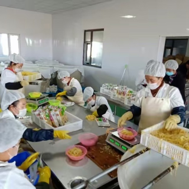 Shredded Sauerkraut, Authentic Sauerkraut, Chinese Cabbage Ingredients, Hand-Pickled 750g, Factory Direct Supply, Freshly Authentic Northeastern Sauerkraut