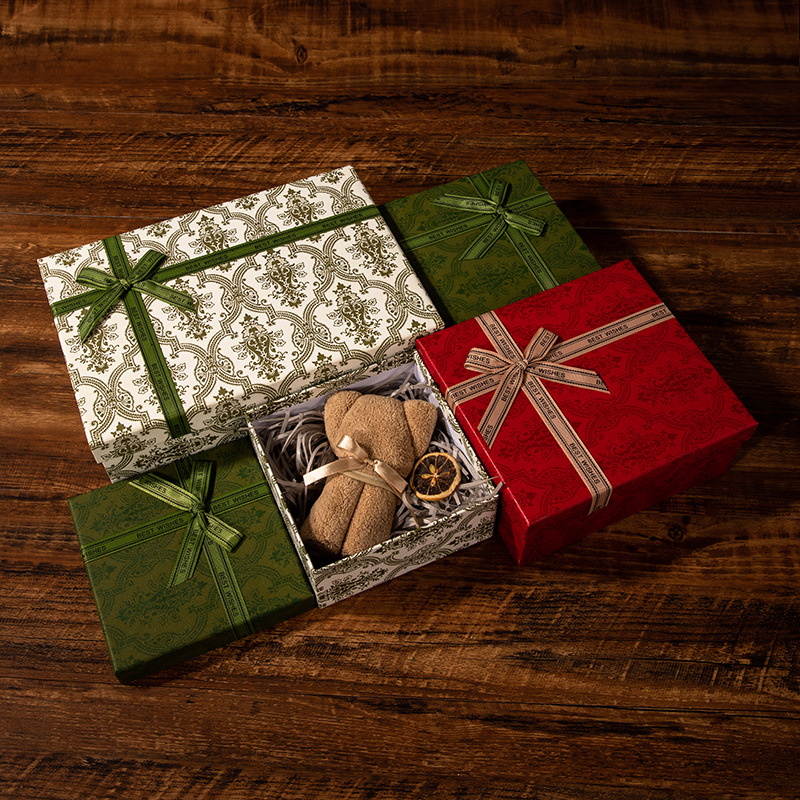 Christmas Gift Box, Birthday Gift Box, Red Wedding Box, Ins-Style Red Wedding Gift, Green Packaging Box