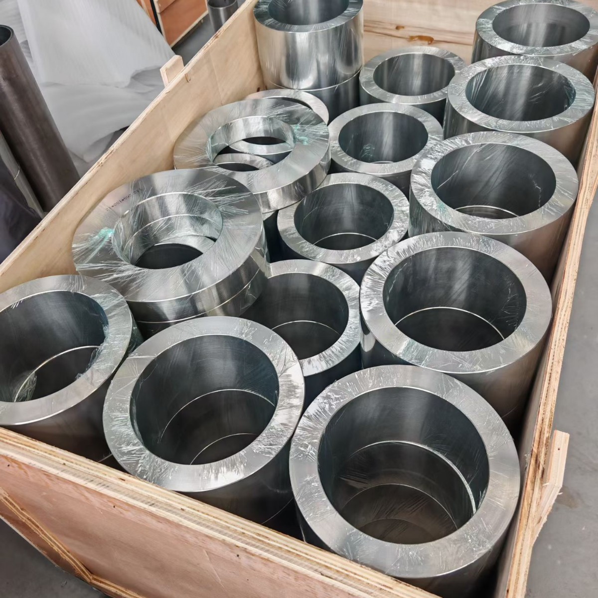 Titanium Forgings, Titanium Blocks, Titanium Squares, Titanium Ring Forging, Undertake Various Types of Titanium Material Forging, Complete Specifications