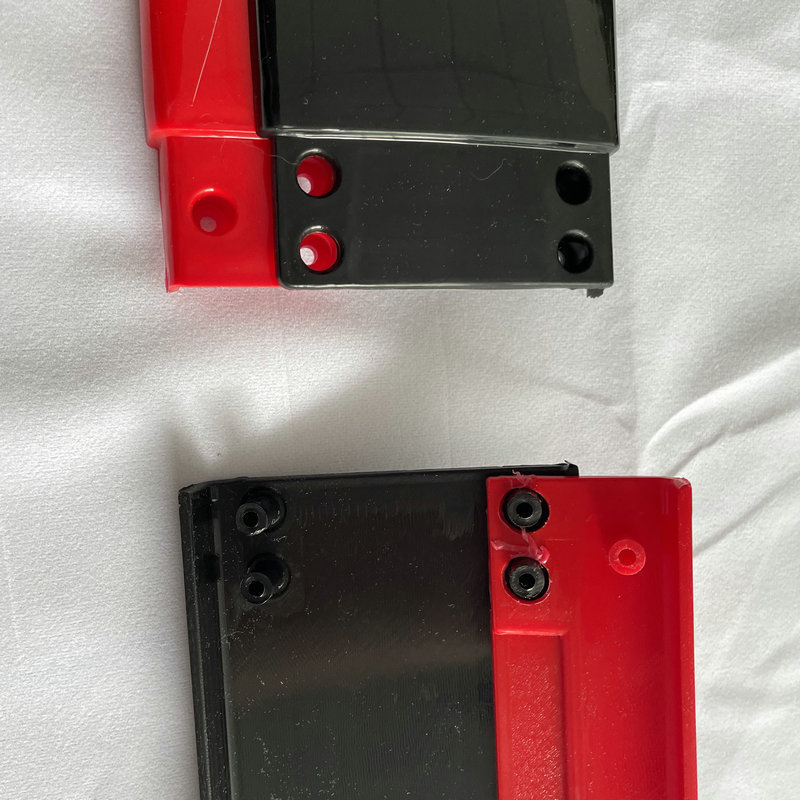 Car universal modified side skirt 1.92m two-section blade side skirt body anti-collision side shovel bright black red edge decoration