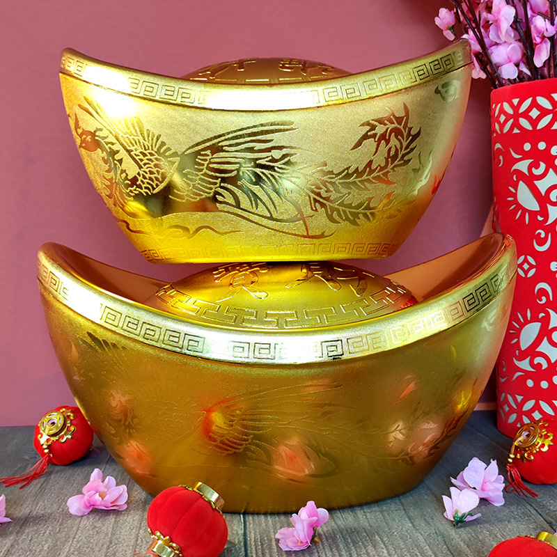 New Year's Spring Festival ornaments jewelry shop gold shop shop counter New Year decoration shopping mall beautiful Chen pile head plastic gold ingot