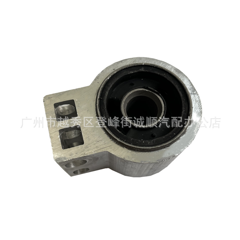 13257785 Cruze lower swing arm rubber sleeve 13334021 Opel Junwei Junyue swing arm bushing 13230774