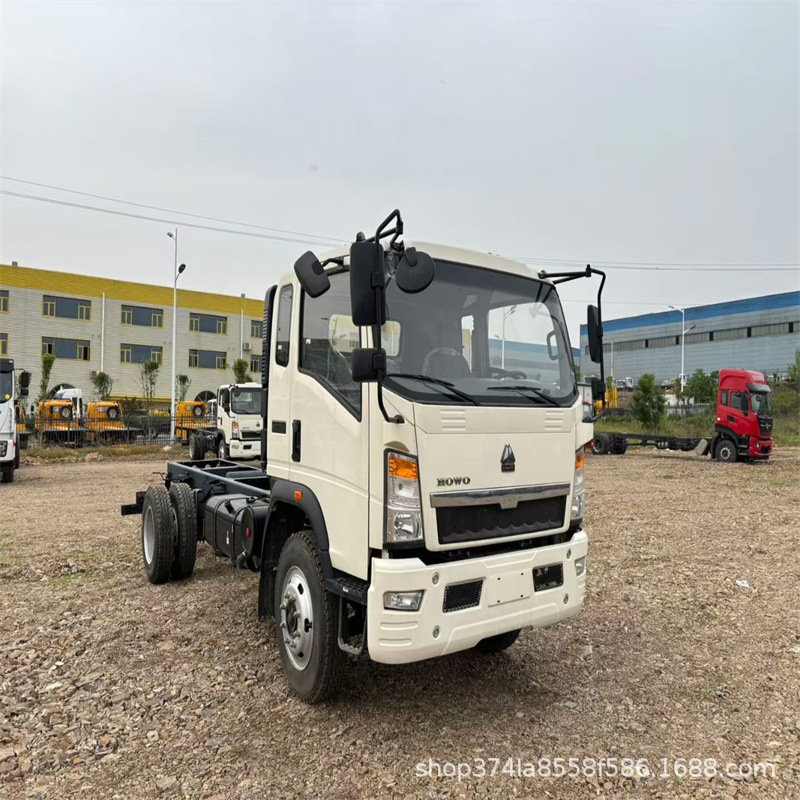 Export of Ready-Made Vehicles Used Sinotruk Howo 4×2 Truck Chassis 6.8m Van Truck 5.2m Foton奥铃