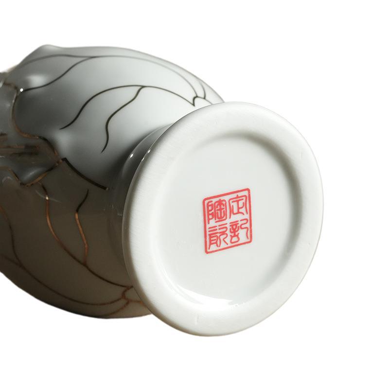 Ceramic Gold-Painted Jade Water Bottle for Buddha, Flower Vase Ornaments, Guanyin Bodhisattva Water Bottle, Buddha Supplies, Buddha Supplies