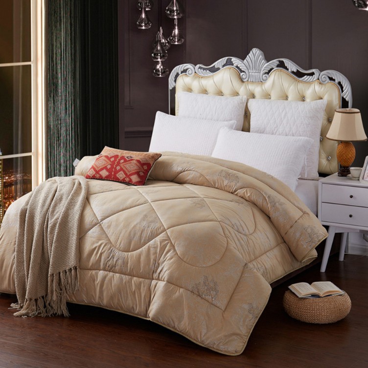 Класс C Полиэфирное волокно одеяло оптовая подарочная одеяло рекламный подарок утолщенное социальное одеяло с подарочной коробкой машинная стирка