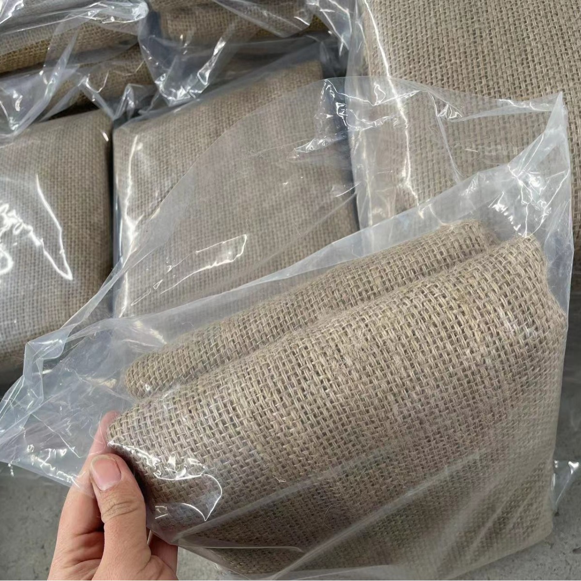Great Hobo Spinning Factory Direct Supply Old-Fashioned Jute Cloth Decorative Packaging Paving Garden Gardening Burlap