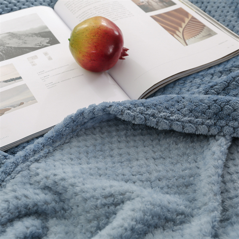 Blanket Blanket Mesh Coral Fleece Blanket Lunch Break Blanket Sofa Blanket Winter Flannel Pineapple Blanket Cross-border Blanket