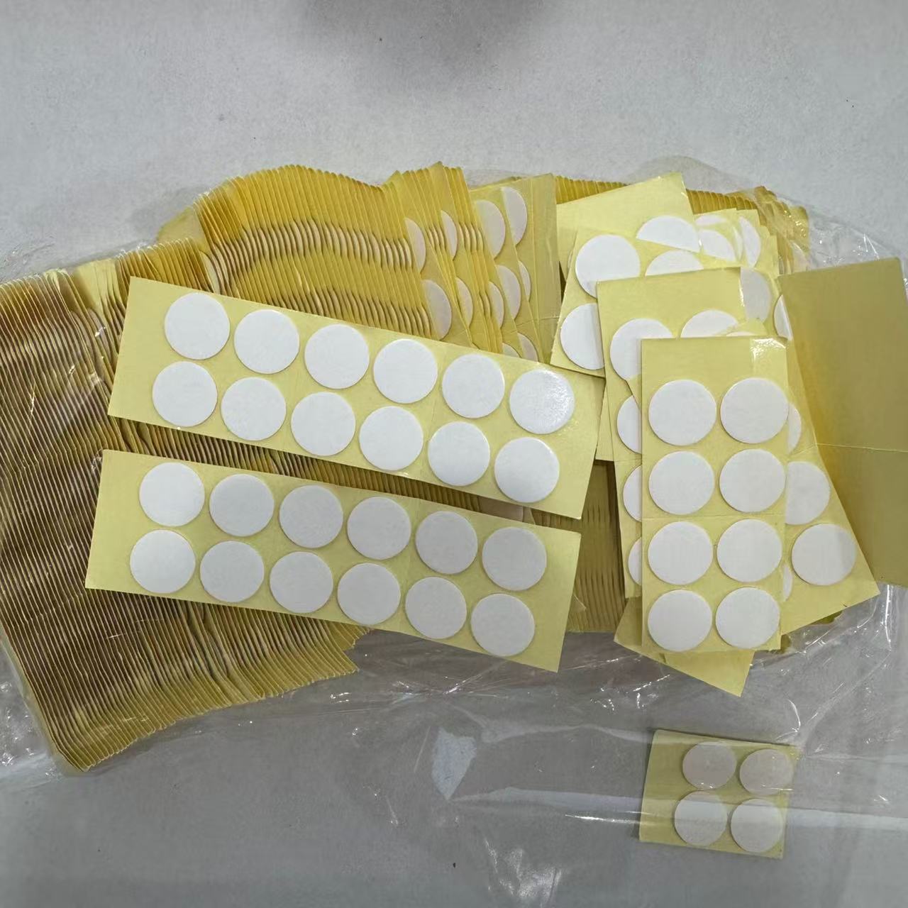 Transparent Round Acrylic Double-Sided Tape, Traceless Removable Glue Dot Nano Glue Sticker, Wedding Balloon Decoration Dot Glue