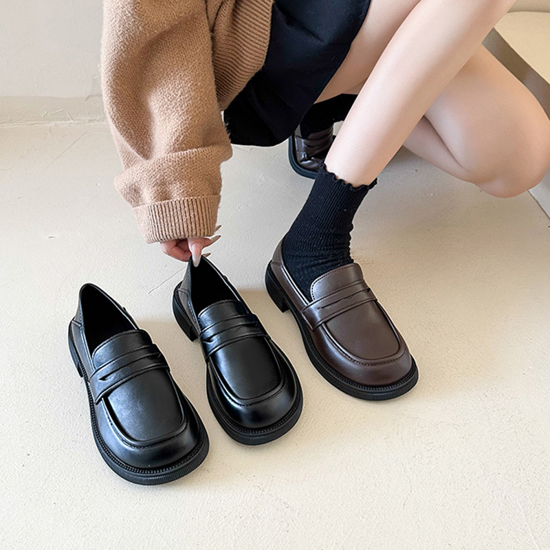 Black British-Style Women's Leather Shoes with Chunky Heels, 2025 Spring and Autumn New Slip-On Chunky Heel Loafers, Round-Toe Dual-Wear Women's Shoes