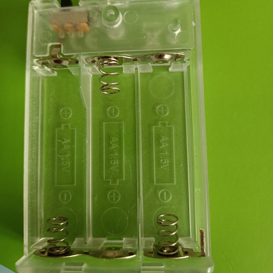 Прямые поставки 5 три два батарейный блок аксессуары для лампочки