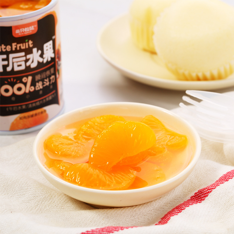 [Three Squirrels afternoon fruit refreshing orange slices canned fruit 300g/can] Canned fruit assorted snacks