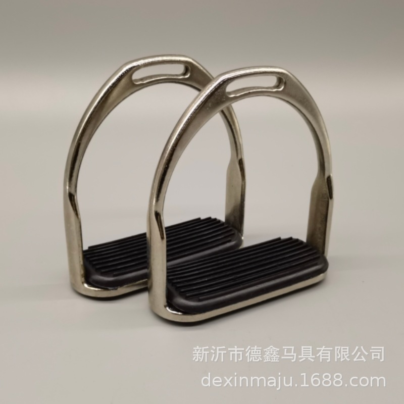 Professional equestrian supplies manufacturers produce and sell stainless steel stirrup electroplating stirrup stirrup foot pad various types