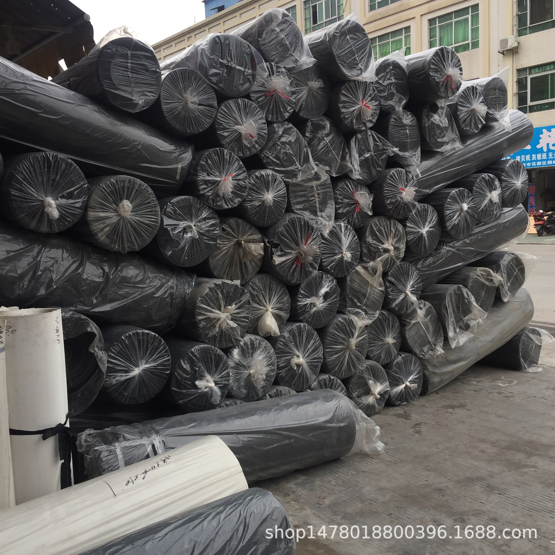 Spot Direct Sales 38 Degrees Feel a Grade Environmentally Friendly Pull-Back Glue Eva Luggage Shoe Material Glue Black White Roll