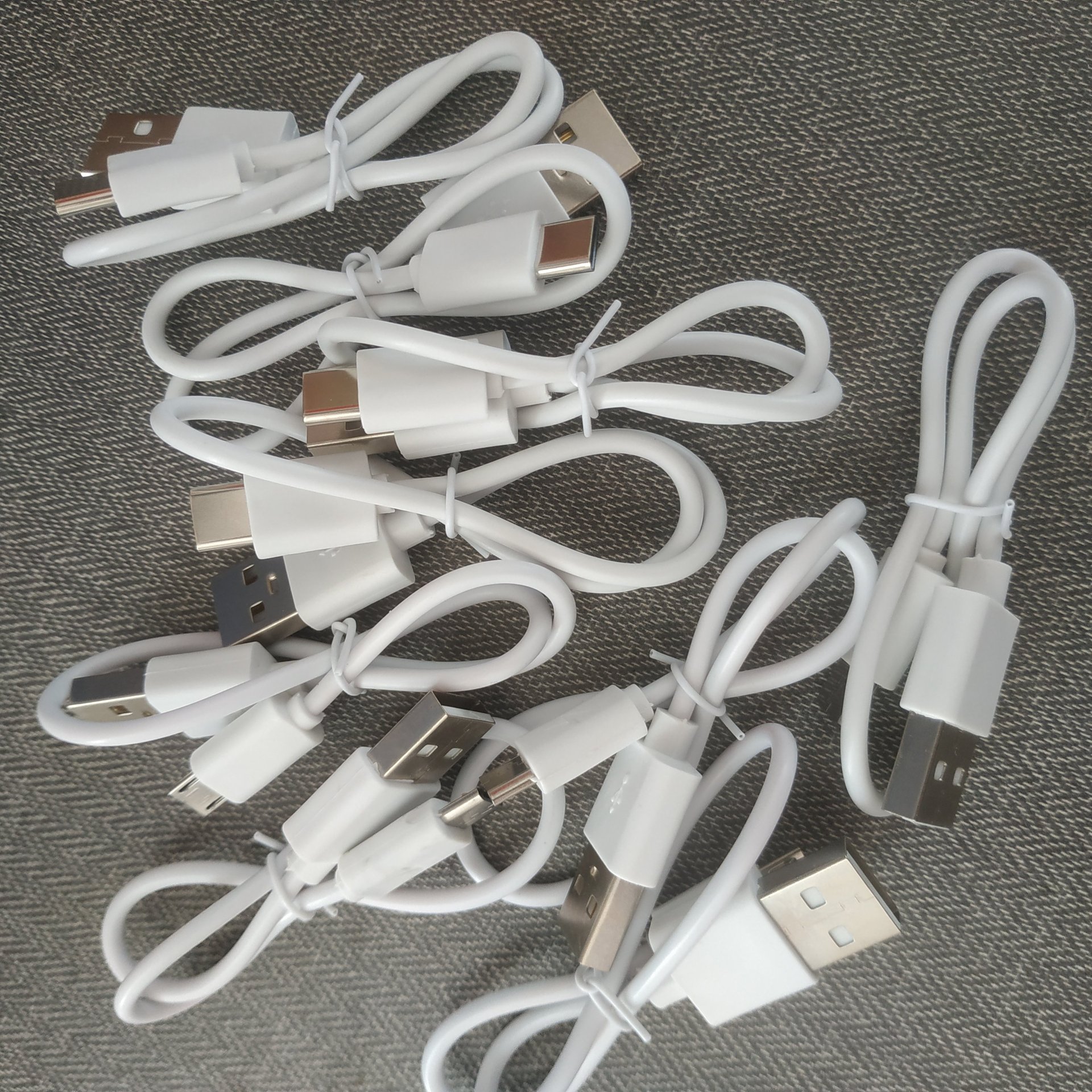 Short Charging Cable, Small Fan, Speaker, Desk Lamp, Machine Cable, Toy 30cm Type-C Bluetooth Headset Charger Cable