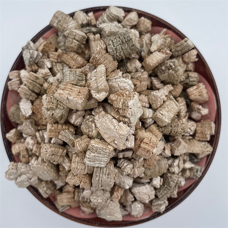 Supply of Silver Vermiculite for Incubation, Silver-White 3-6mm Large Particles, 5-8mm White Sandworms for Plant Gardening and Cultivation