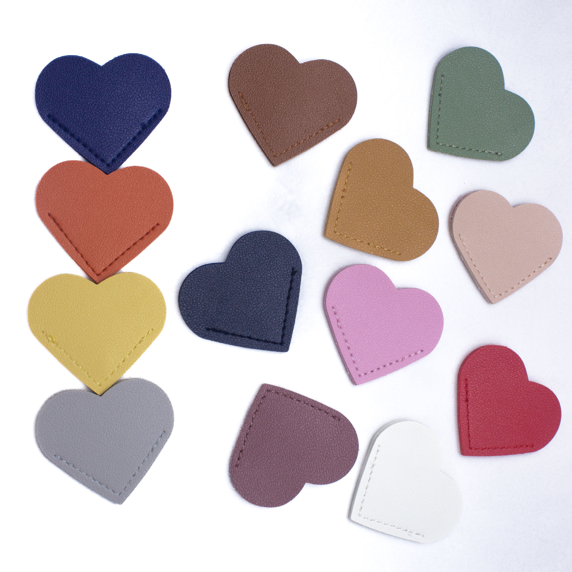 Creative ins style simple ou leather bookmark love pu portable heart bookmark student reading book bookmark