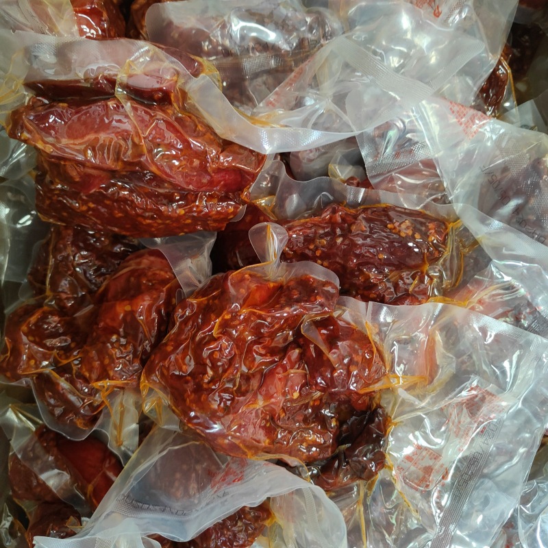 Sauce-Flavored Pork Running Around the Streets and Setting up Street Stalls Vacuum Sauce-Flavored Pork and Beef Flavor Spicy Chunks of Meat Factory Wholesale Supply