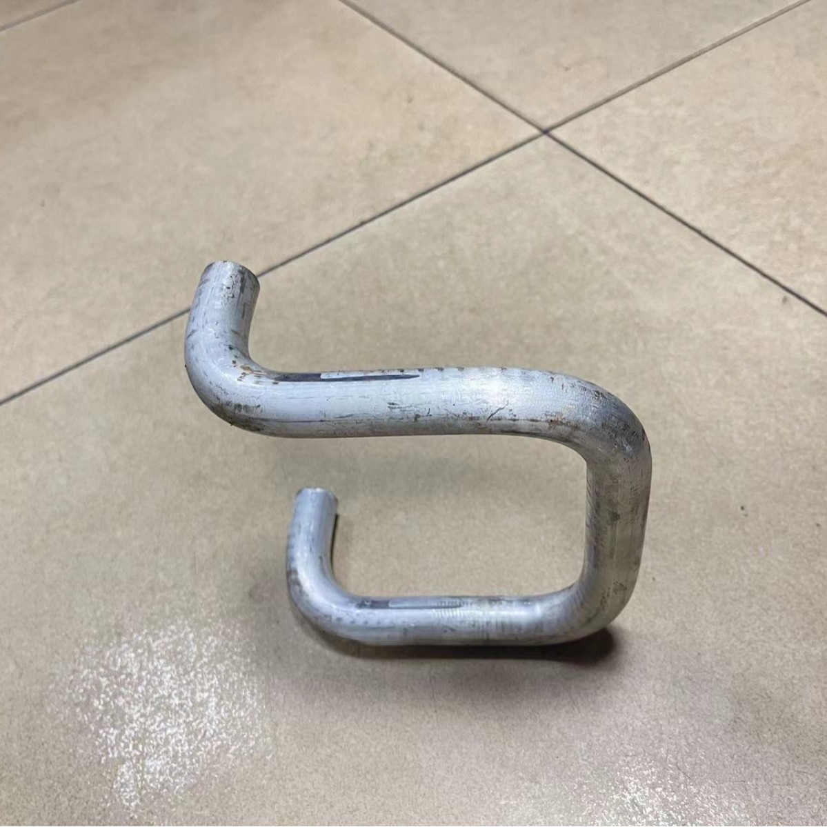 Обработка труб из нержавеющей стали 304, сгибание круглой трубы, U-образное сгибание, арочное сгибание квадратной трубы, пожалуйста, уточните для чертежей