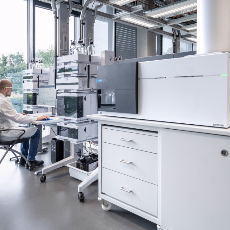 Agilent 6545XT AdvanceBio LC/Q-TOF system