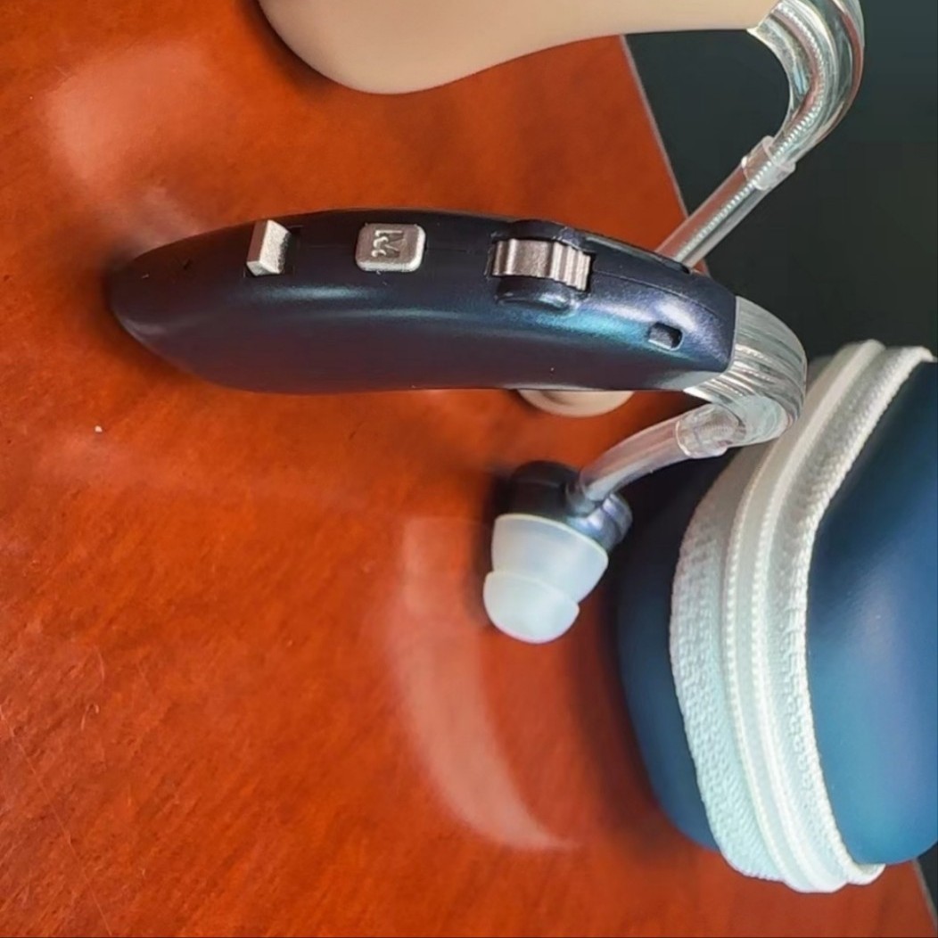 The elderly rechargeable ear-back sound amplifier new explosions auxiliary hearing manufacturers in stock foreign trade wholesale