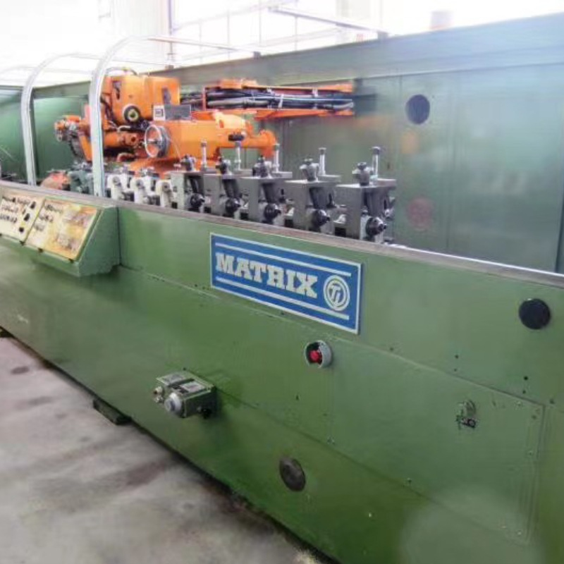 Supplying the Uk Matrix Production 5.2m Hand Thread Grinding