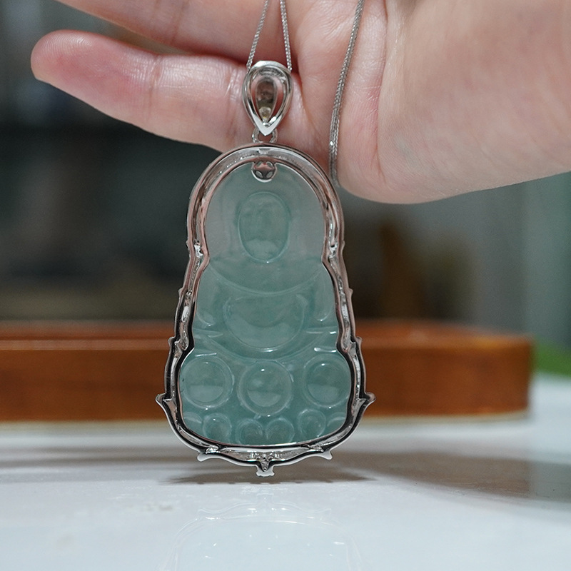 Platinum Pt950 Cultivated Diamond Jade Guanyin Inlaid Full Diamond Pendant