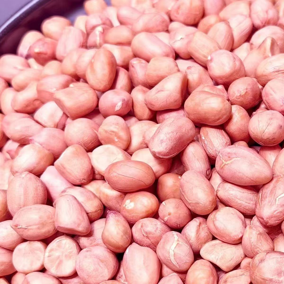 A large number of wholesale white sand peanuts farmers self-produced peanuts cereals peanuts bulk a generation of hair