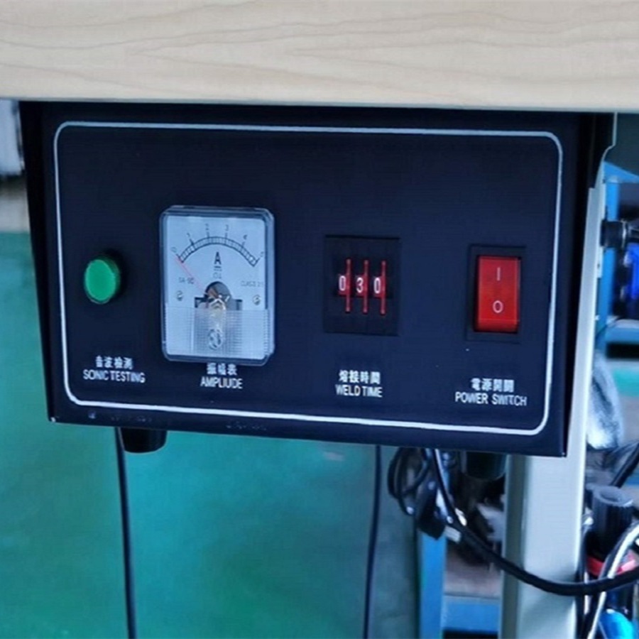 Automatic Ear Strap Welding Machine Pneumatic Non-Woven Fabric/Surgical Gown Belt/Handbag Ultrasonic Spot Welding Machine