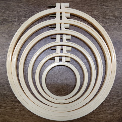 DIY embroidery ring ornaments plastic embroidery inner ring adjustable embroidery cross embroidery imitation bamboo imitation wood embroidery manufacturers wholesale