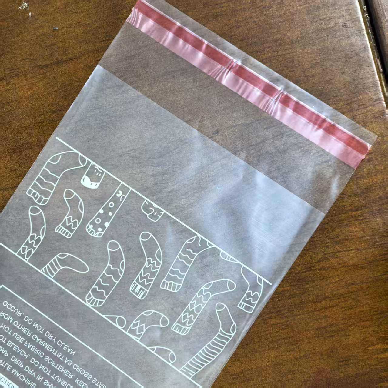 In-Stock Pe High-Pressure Adhesive Bags for Socks, Unisex Children's Socks, Transparent Full English Socks, Individually Packaged Self-Adhesive Bags