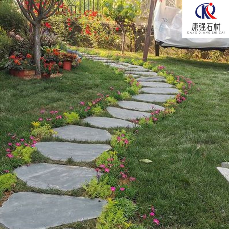 Bluestone Stepping Stone Asymmetrical Stepping Garden Courtyard Stepping Stone Outdoor Natural Non-Slip Stepping Stone Paving Stone