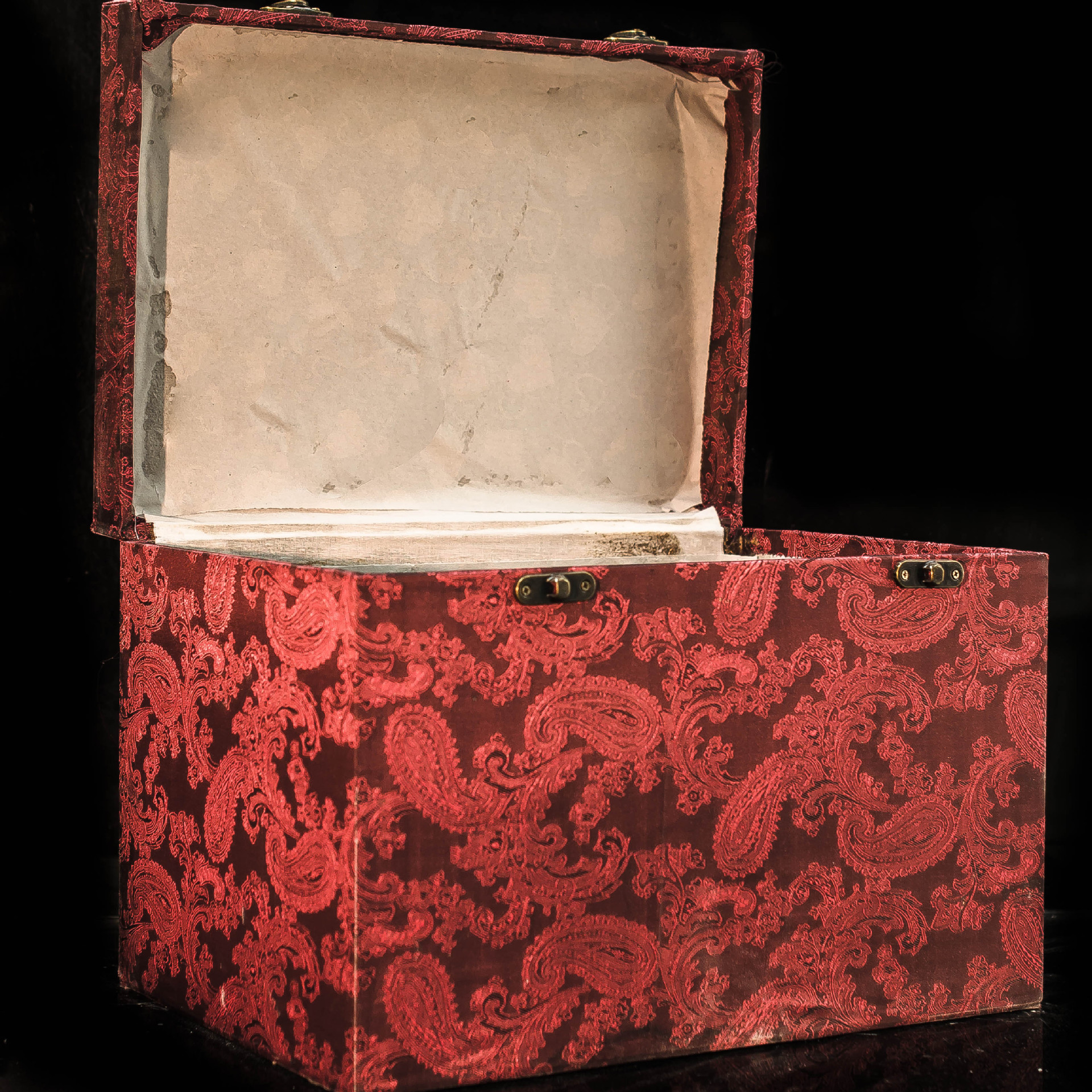 Urn Gift Box Crafts Decorative Gift Packaging Hard Box Antique Brocade Box Large Size