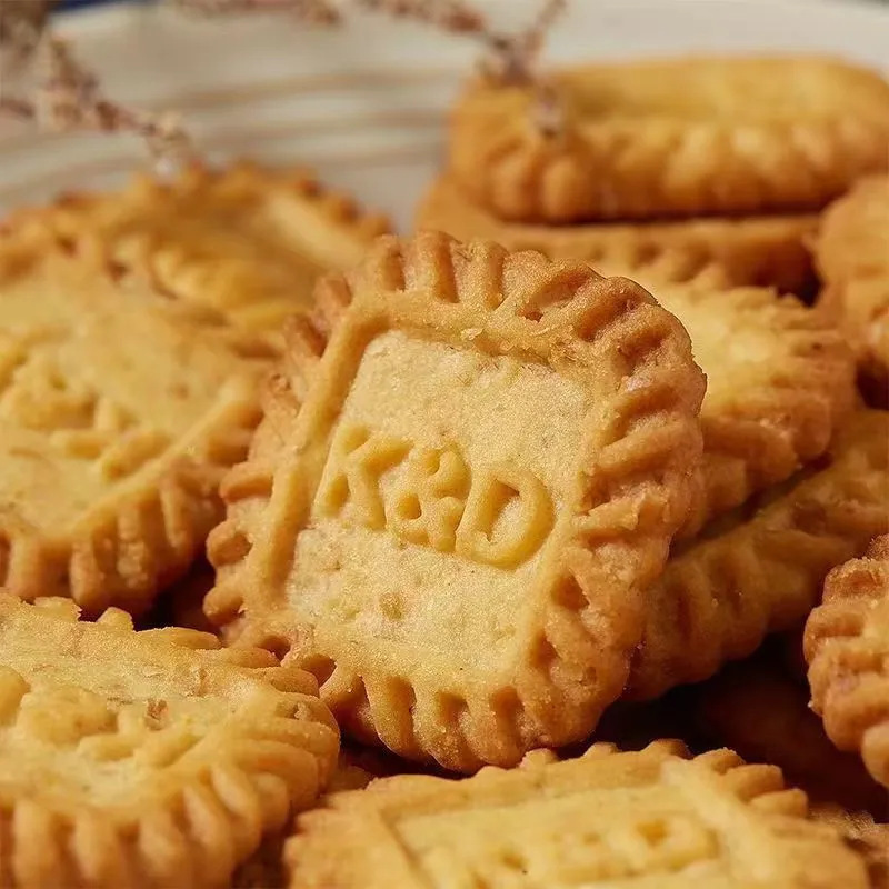 Small square biscuits raw coconut latte hazel fragrant oat sea salt cheese thick milk snack companion 2 pieces a pack