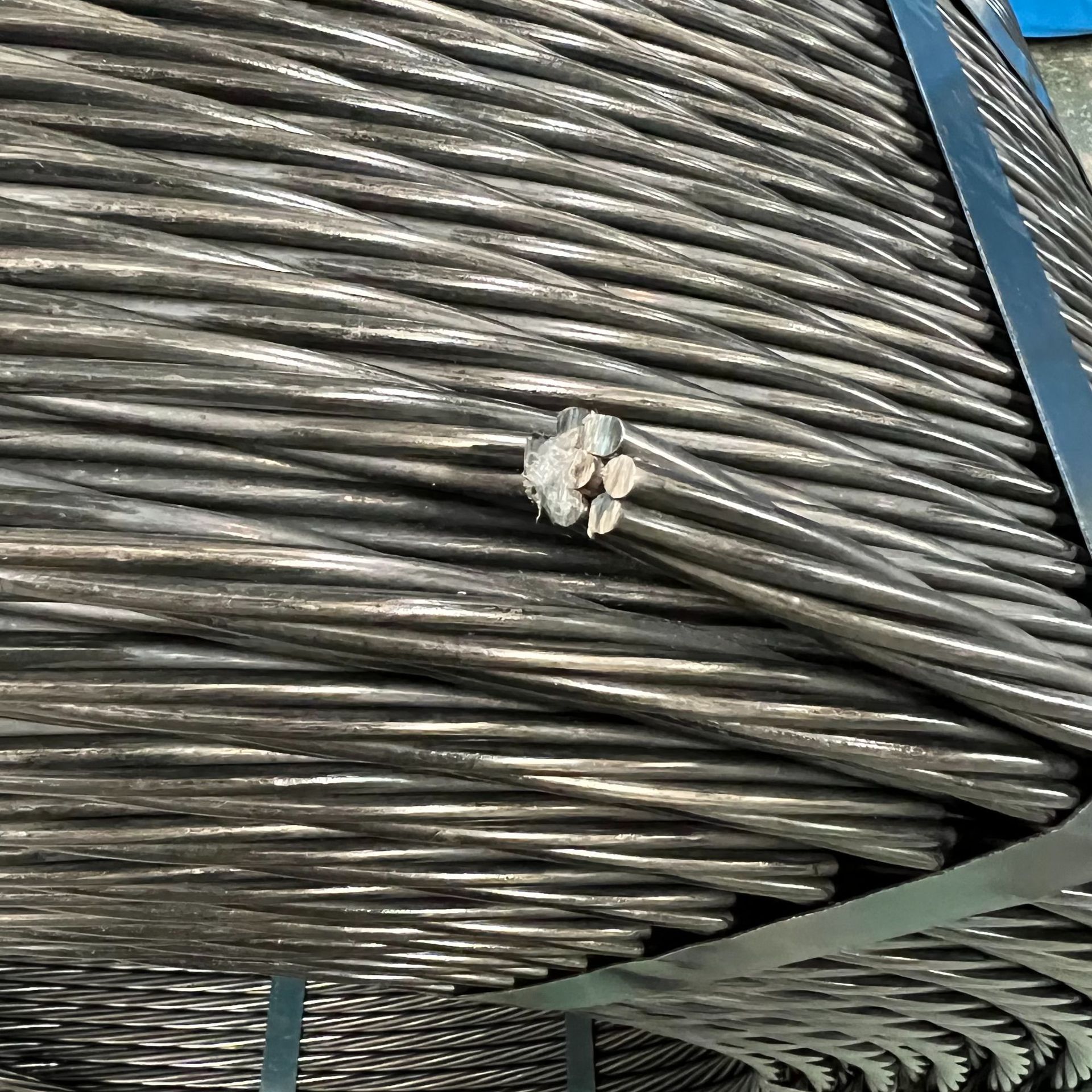 Prestressed steel strand 15.2 concrete high strength low relaxation steel strand bridge mine anchor cable anchor wholesale