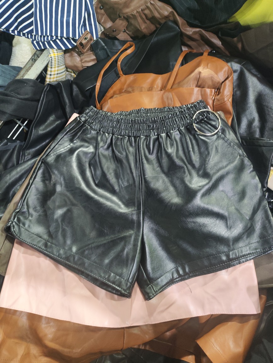 Second-Hand Clothes, Old Exports to Africa and Southeast Asia, Leather Pants, Leather Shorts, Short Skirts, Live Supply