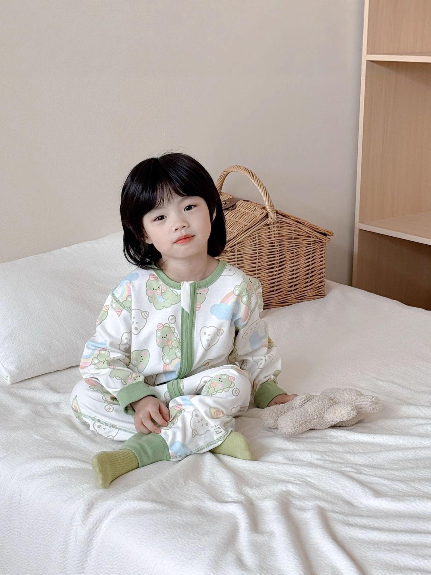 25 Cartoon Seamless Double-Layer Cotton Wool Long-Sleeved Sleeping Bags, Crawling Clothes, Anti-Kick Quilts, Home Clothes, Sleeping Bags for Children and Middle-Aged Children