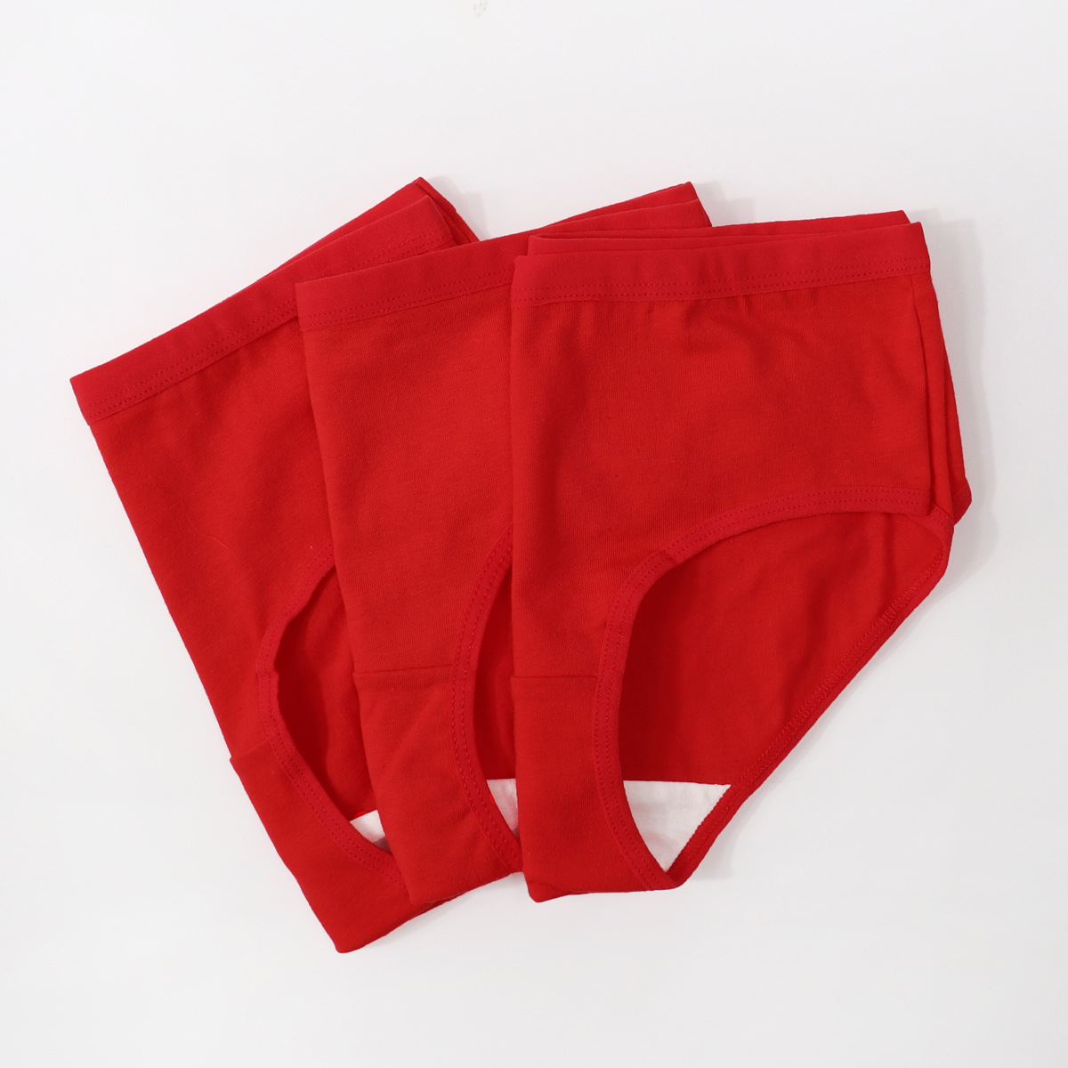 This year of pure cotton young students underwear junior high school students high school students waist girls red briefs wholesale generation