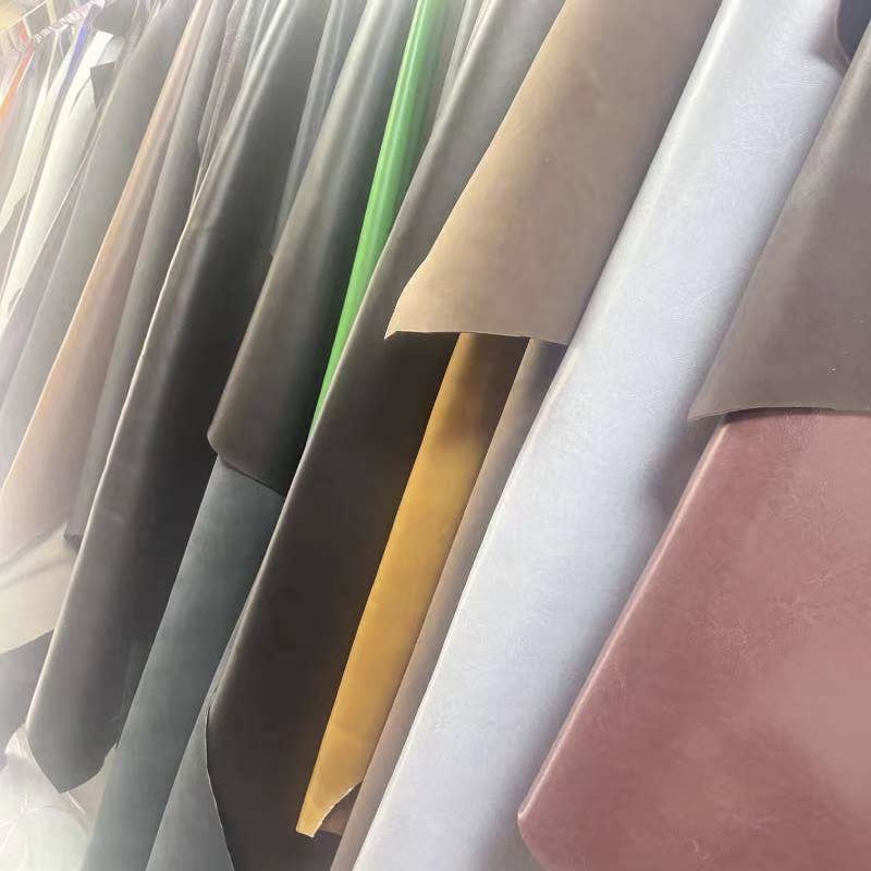 Factory cowhide cow two-layer leather 100 grain film transfer leather wet hair pinhole black in stock 1.8-2.0 thickness