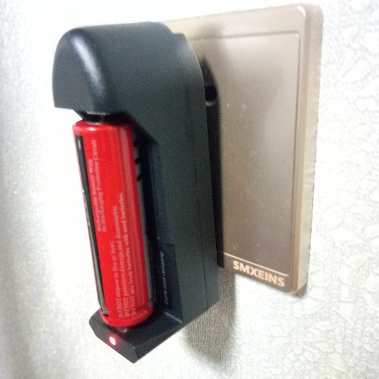 Lithium Battery Charger Travel Charger flat plug American round plug European USB charging gauge full self-stop automatic conversion