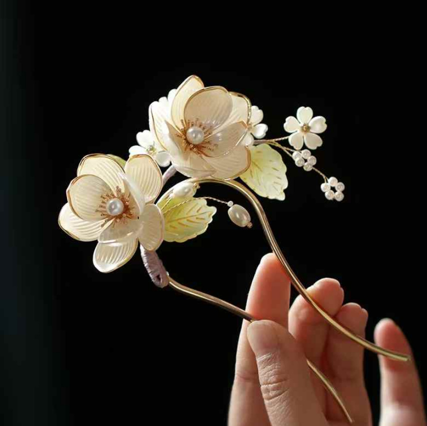 Gentle Elegant Magnolia U-Shaped Hairpin New Chinoiserie Metal Hairpin Ancient Style Han Dynasty Accessories Hairpin Headdress