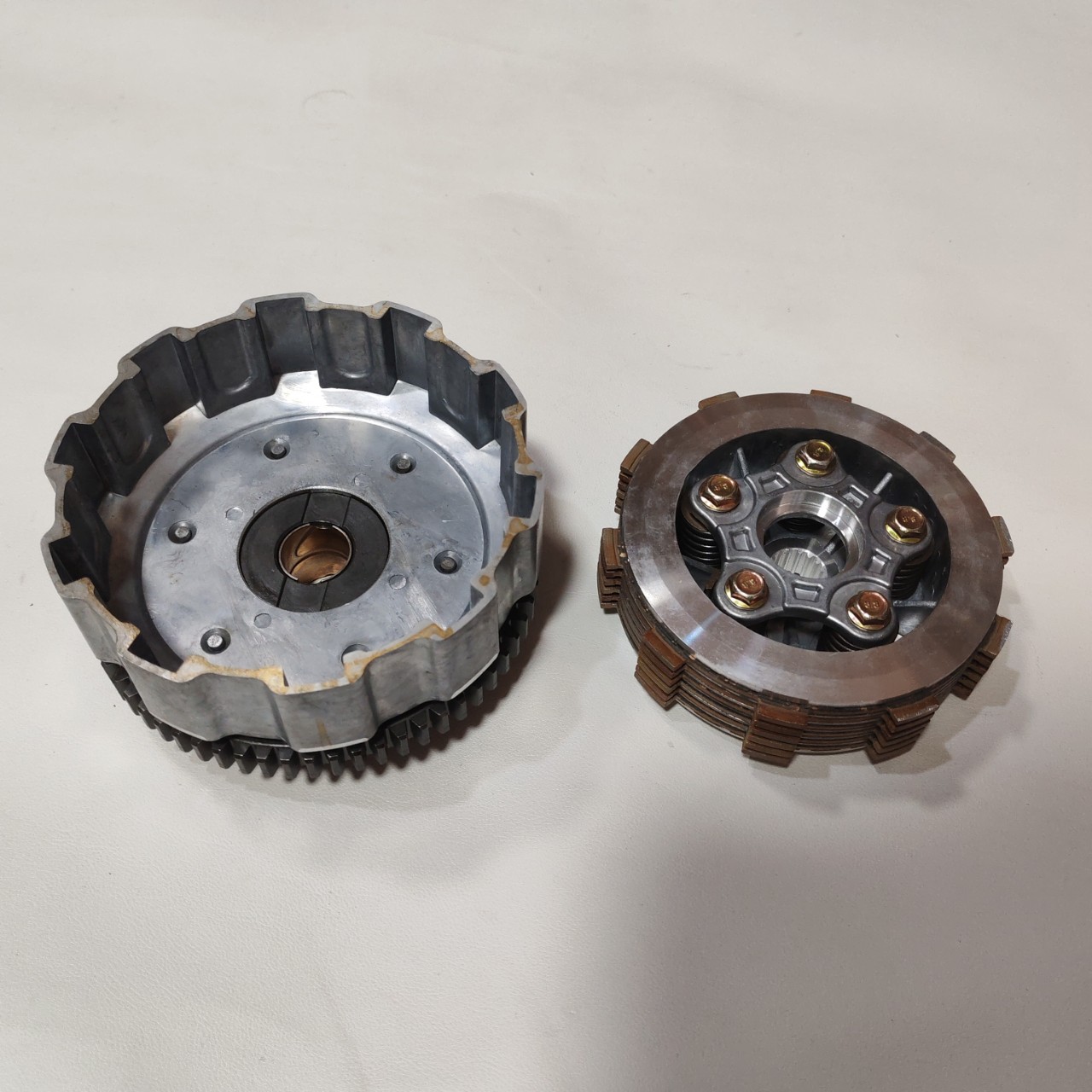 Suitable for Motorcycle Spare Parts Clutch Assembly Bajaj Pulsar 180 Ug 220 Avenger 150