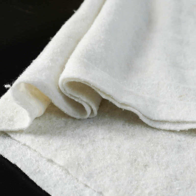 White Geotextile Road Maintenance Blanket Insulation Moisturizing Water Conservancy Engineering Pavement Greening Anti-Seepage Dustproof Geotextile