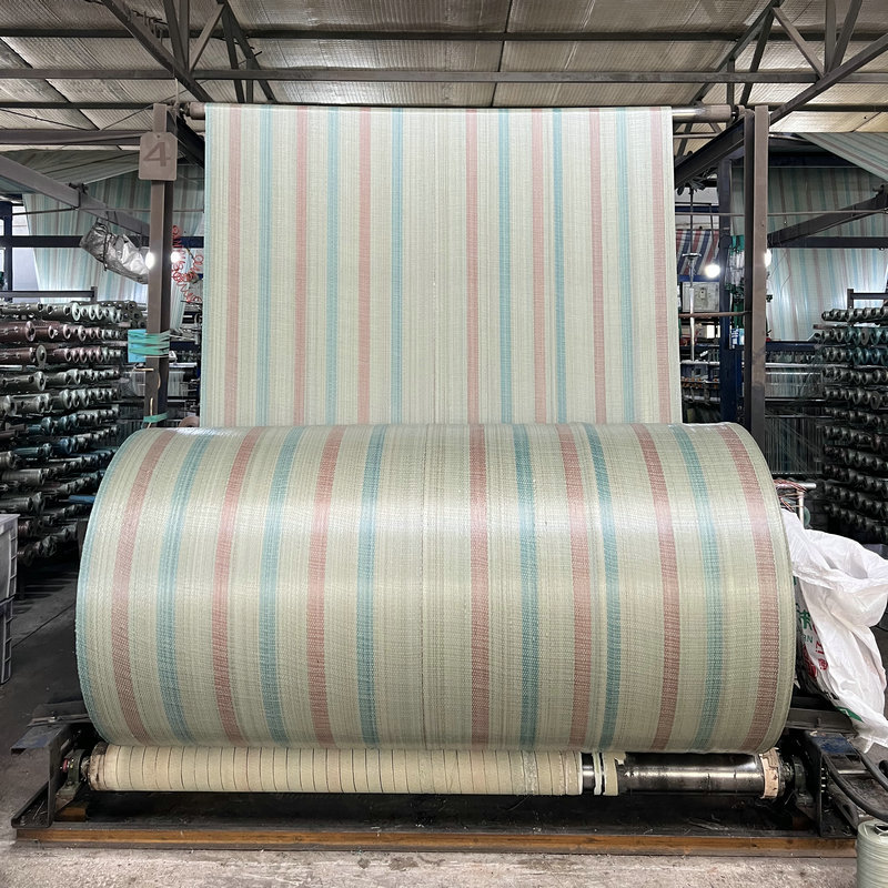 Factory supply wholesale disposable engineering color striped cloth sunshade tarpaulin is not easy to enter the water into the rain