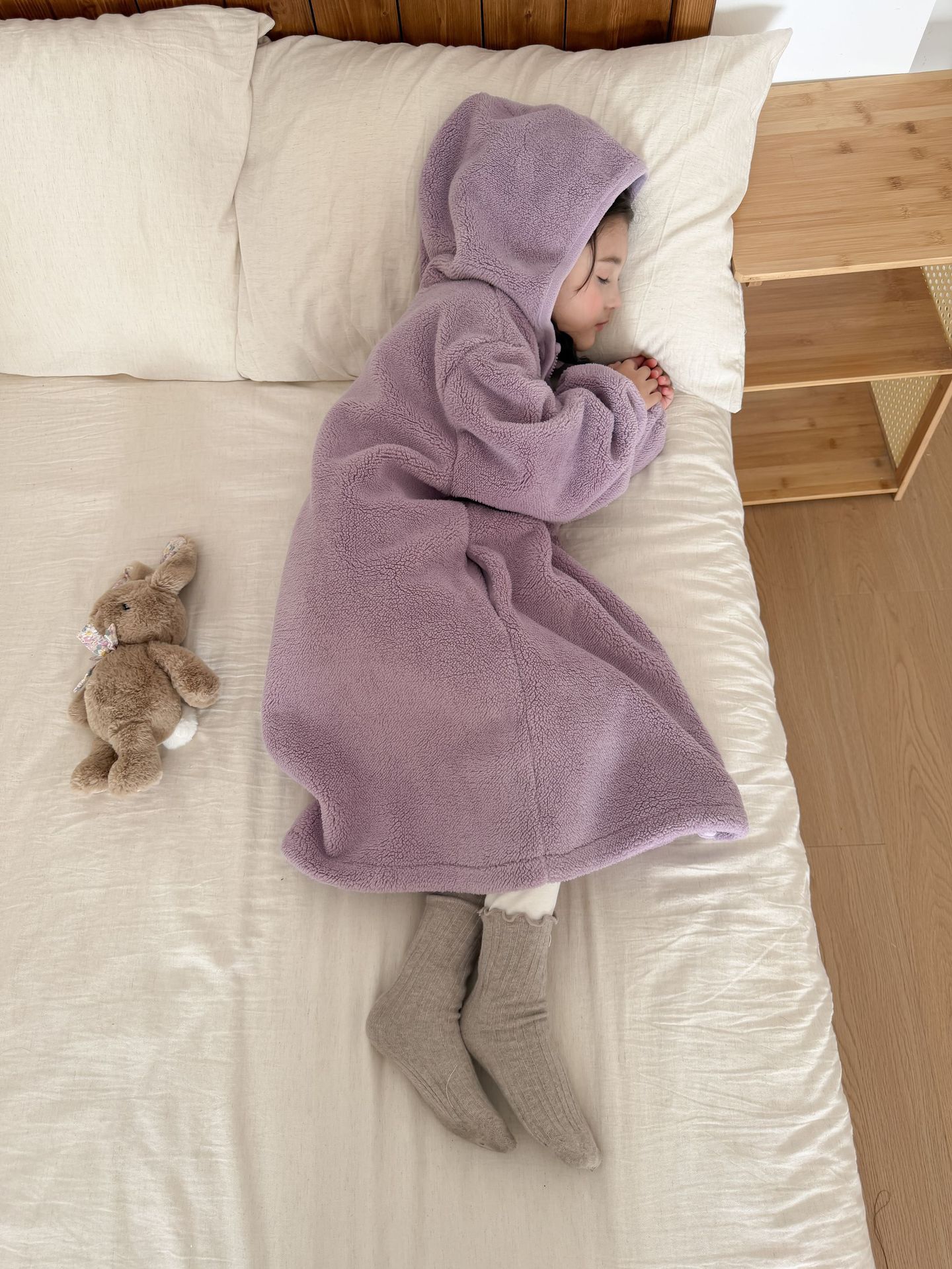 Aimobeibei Children's Coral Fleece Robe for Boys and Girls, Cartoon Cute Solid Color Thickened Home Wear Plush Nightgown