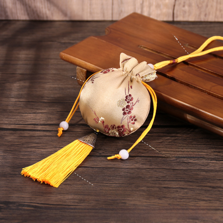 Dragon Boat Festival sachet sachet empty bag portable embroidery car pendant sachet Children Baby fetal hair mosquito repellent lavender